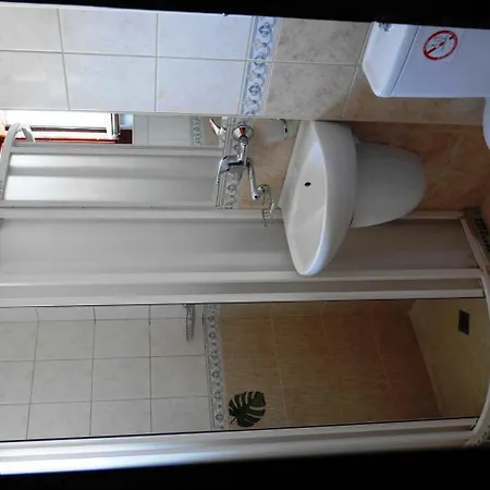 Yanina Guest house